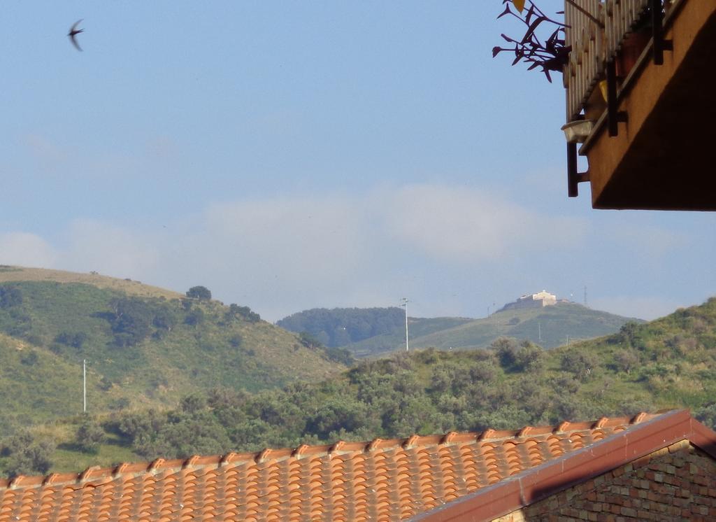 Casa Luigi Sergio - Affitto Breve Santo Stefano di Camastra Quarto foto