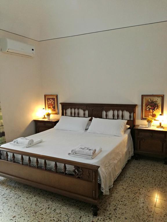Casa Luigi Sergio - Affitto Breve Santo Stefano di Camastra Exterior foto